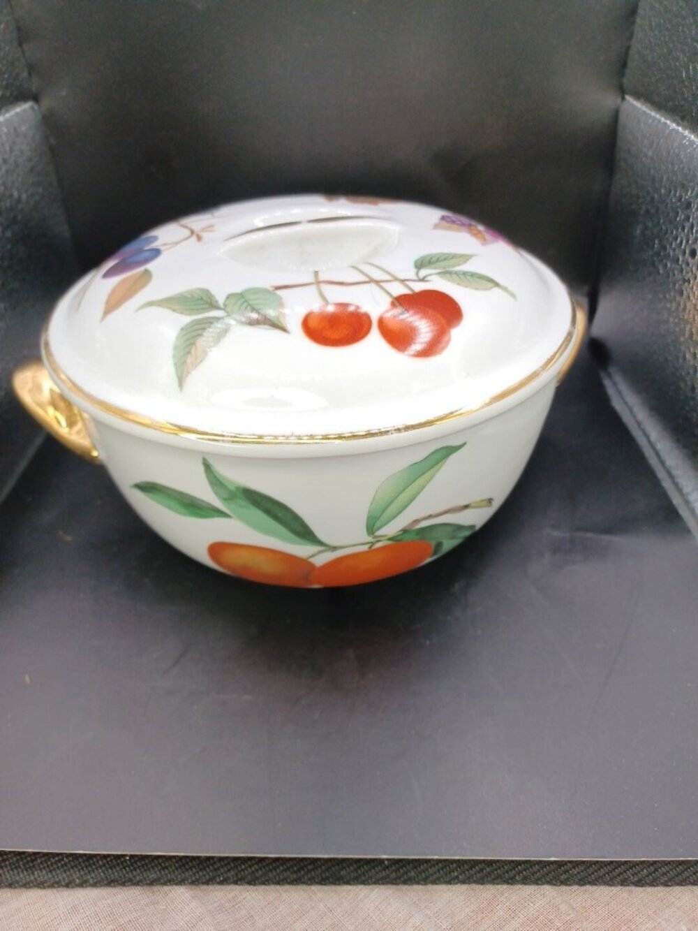 Royal Worcester Evesham Gold Covered Casserole Vegetable Dish sz 5
